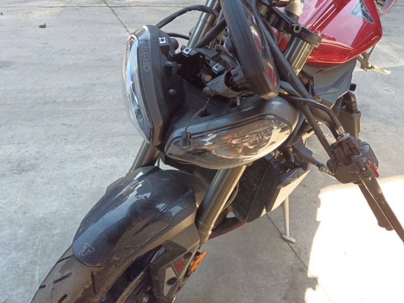 Recambio de faro delantero para triumph street triple 765 rs street triple 765 rs referencia OEM IAM   