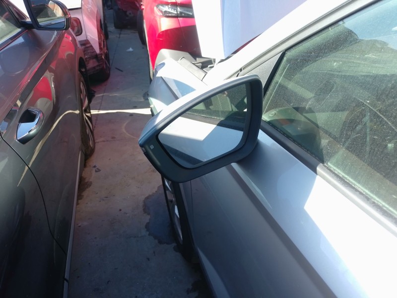 Recambio de retrovisor izquierdo para seat ateca (kh7, khp) 1.5 tsi referencia OEM IAM   