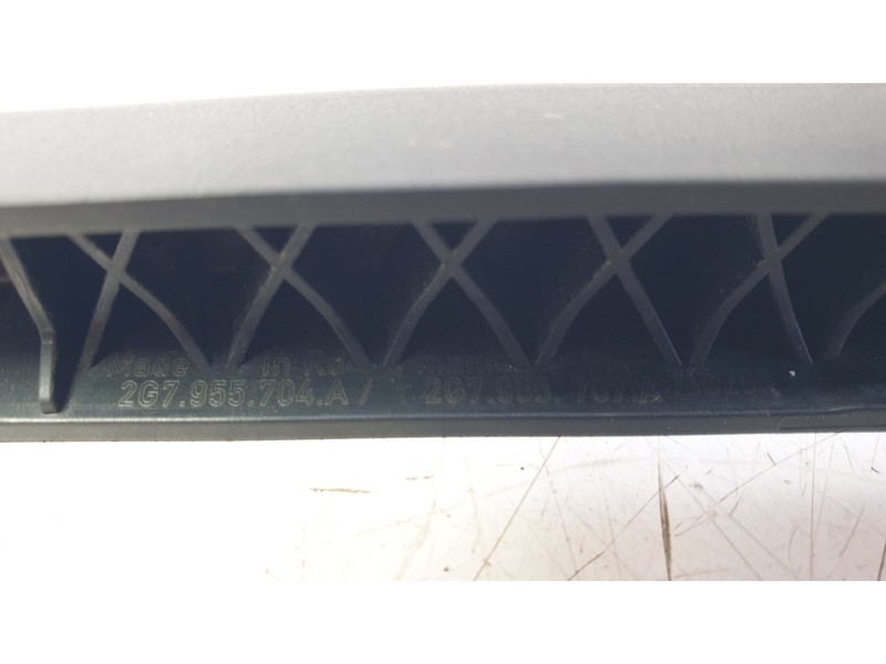 Recambio de brazo limpia trasero para volkswagen taigo taigo referencia OEM IAM 2G7955704A  