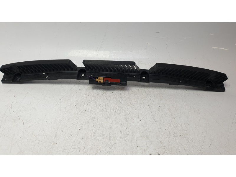 Recambio de refuerzo paragolpes trasero para volkswagen taigo taigo referencia OEM IAM 2G7807863  