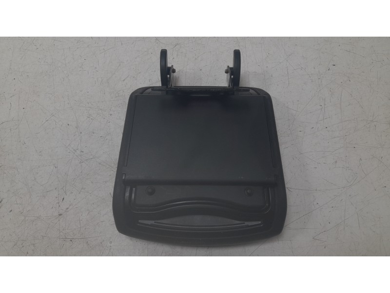 Recambio de apoyabrazos central para hyundai tucson (nx) klass safe 2wd referencia OEM IAM 84660N7100NNB  