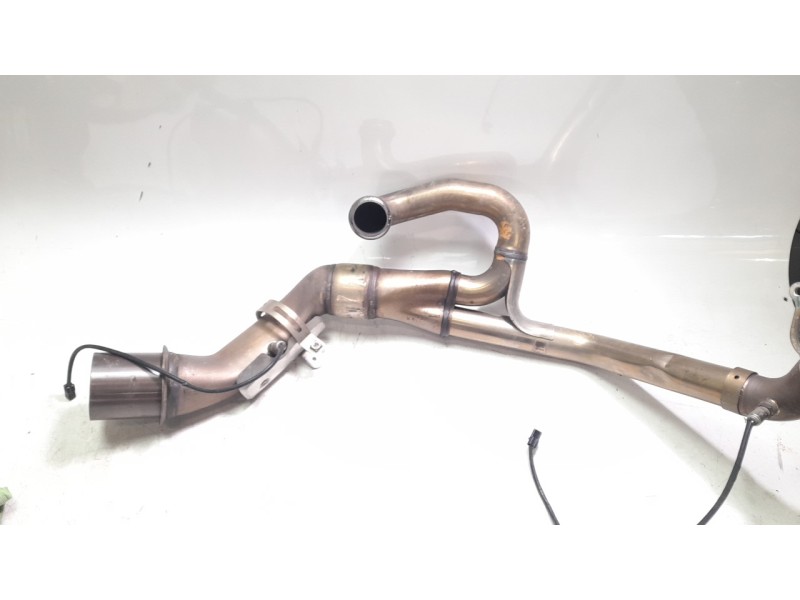 Recambio de colector escape para ktm super adventure 1290 super adventure s referencia OEM IAM 61905007100  