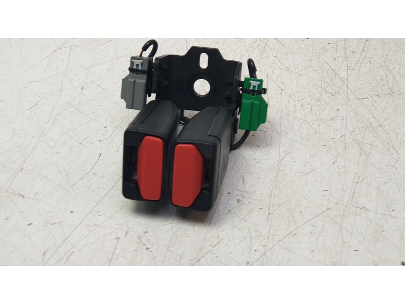 Recambio de enganche cinturon trasero central para volvo s60 iii (224) t5 referencia OEM IAM 31462760  