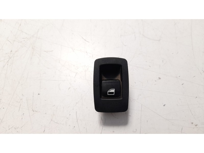 Recambio de mando elevalunas trasero derecho para bmw serie 1 lim. (f20) 1.6 turbodiesel referencia OEM IAM 61319208106  