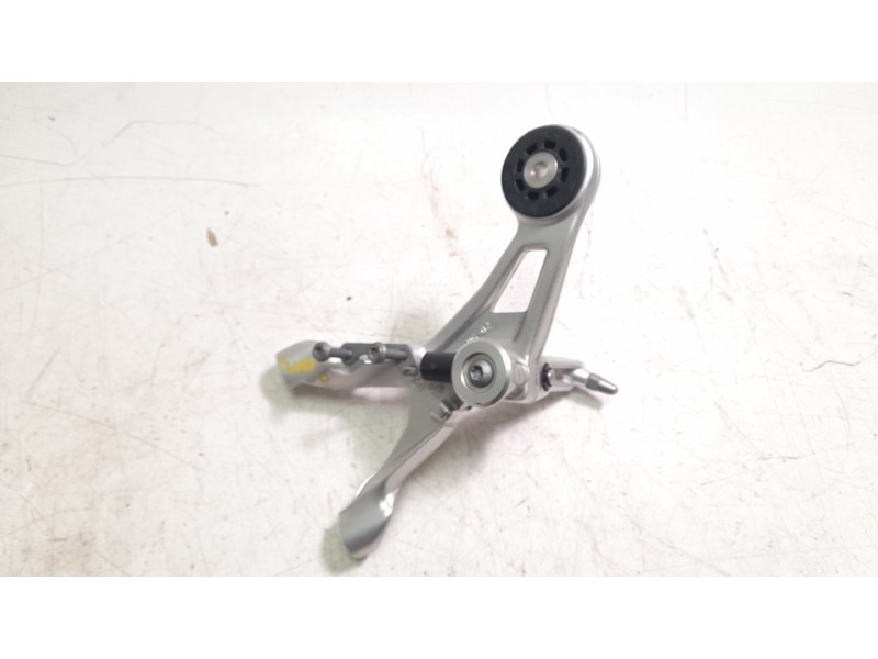 Recambio de estribos laterales para bmw s s 1000 rr (2r99) referencia OEM IAM 46719898530 46719898544 