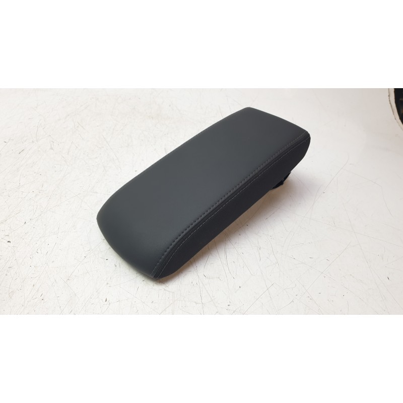 Recambio de apoyabrazos central para peugeot 208 ii (ub_, up_, uw_, uj_) 1.2 puretech 100 referencia OEM IAM 98257280ZD  