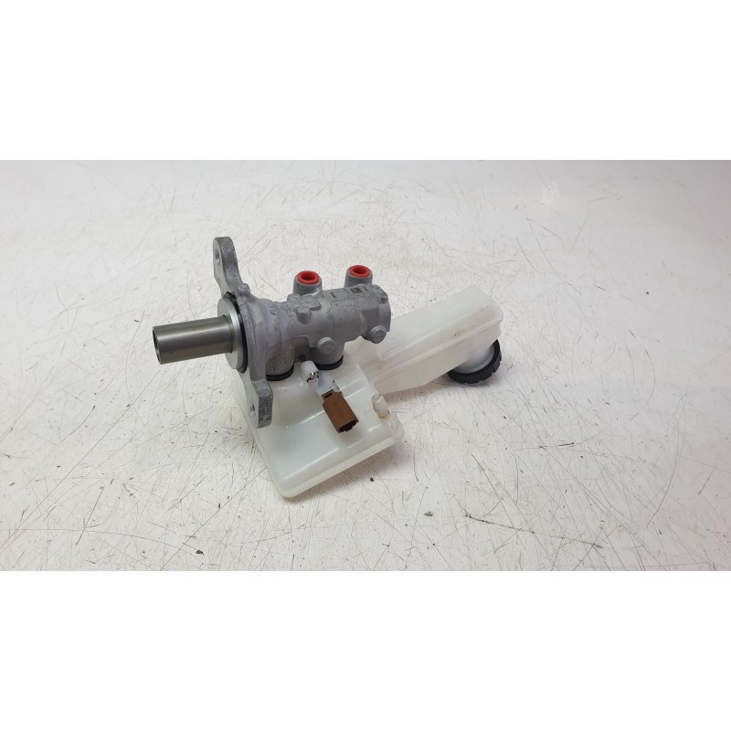 Recambio de bomba freno para peugeot 208 ii (ub_, up_, uw_, uj_) 1.2 puretech 100 referencia OEM IAM 32672071  