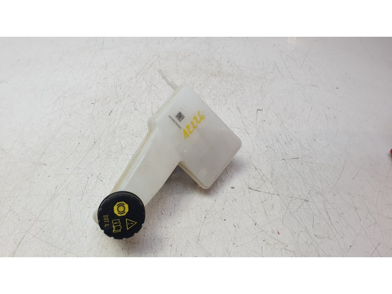 Recambio de bomba freno para peugeot 208 ii (ub_, up_, uw_, uj_) 1.2 puretech 100 referencia OEM IAM 32672071  