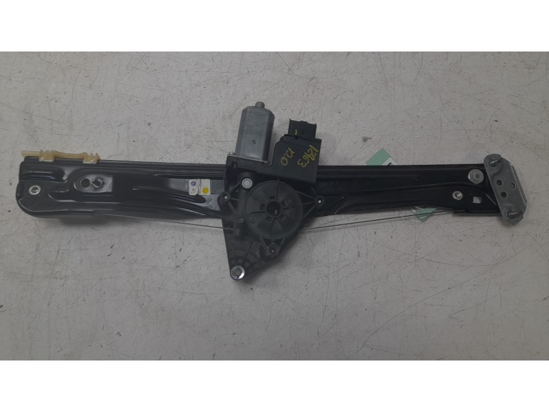 Recambio de elevalunas delantero derecho para citroën c3 aircross ii van (2c_, 2r_) puretech 82 referencia OEM IAM YQ00778380  C