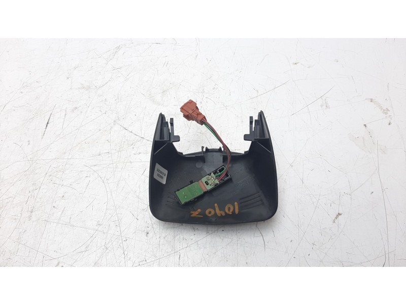 Recambio de moldura para smart fortwo coupe 0.9 turbo cat referencia OEM IAM 963291325R  