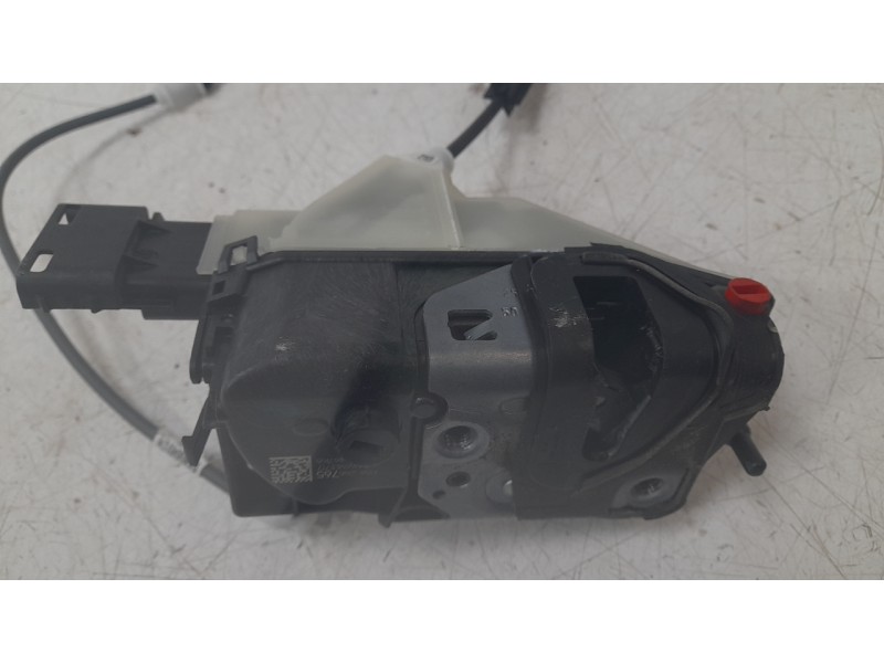 Recambio de cerradura puerta trasera derecha para citroën c3 aircross ii van (2c_, 2r_) puretech 82 referencia OEM IAM 982667658