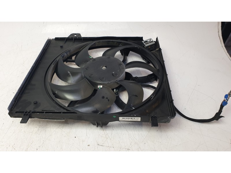 Recambio de electroventilador para peugeot 208 ii (ub_, up_, uw_, uj_) 1.2 puretech 100 referencia OEM IAM 9827752980  