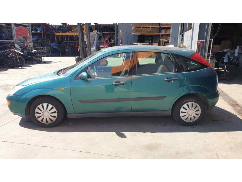 ford focus berlina (cak) del año 1999