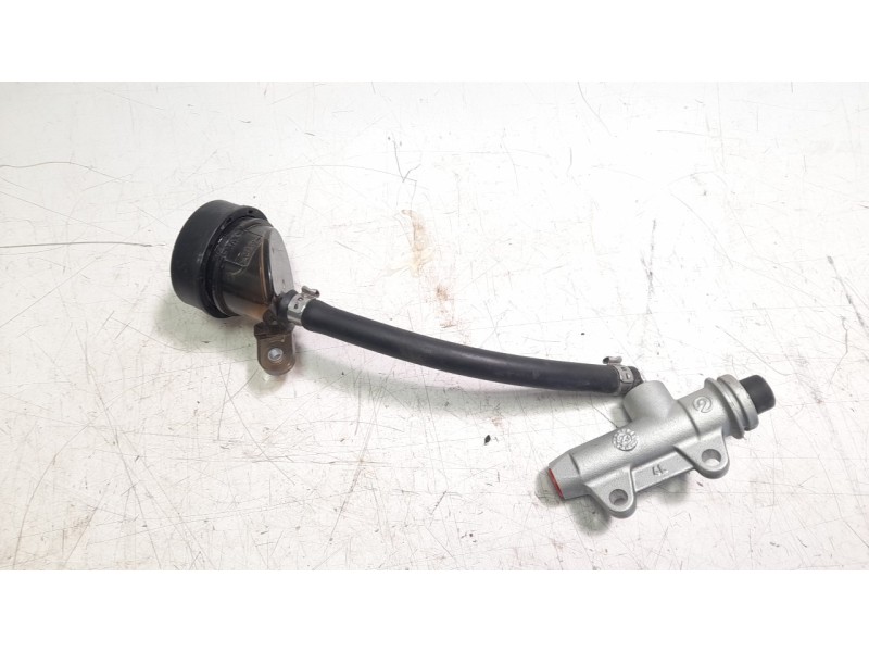 Recambio de bomba freno para bmw s s 1000 rr (2r99) referencia OEM IAM 34317720905  