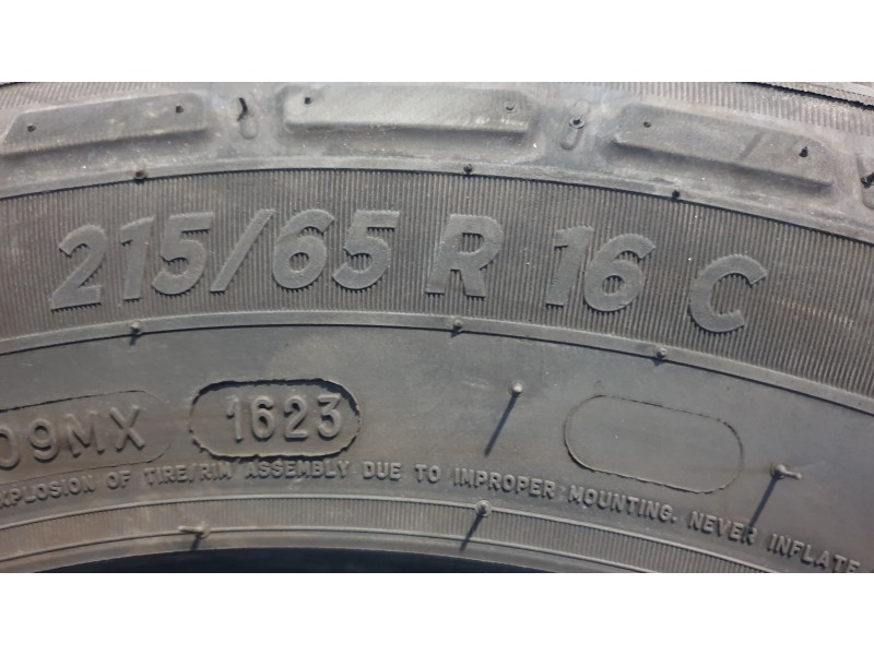 Recambio de neumatico para peugeot expert autobús (v_) 1.6 bluehdi 115 referencia OEM IAM 2156516  