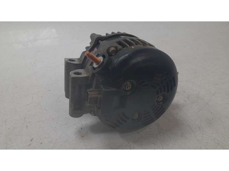 Recambio de alternador para maserati levante suv (m161) 3.0 d q4 referencia OEM IAM 675000572  
