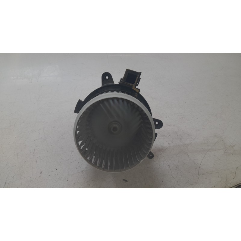 Recambio de ventilador calefaccion para peugeot 3008 ii suv (mc_, mr_, mj_, m4_) 1.2 thp/ puretech 130 (mrhnsm, mrhnsu, mrhnsj, 