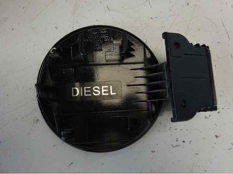 Recambio de tapa exterior combustible para kia rio 1.5 crdi referencia OEM IAM 695101G200  