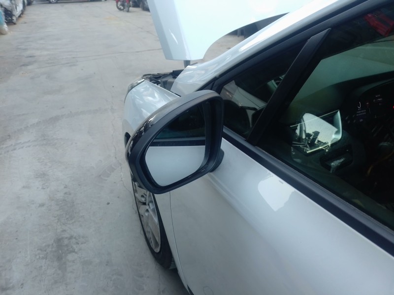 Recambio de retrovisor izquierdo para renault clio v (b7_) tce 90 (b7mt) referencia OEM IAM   