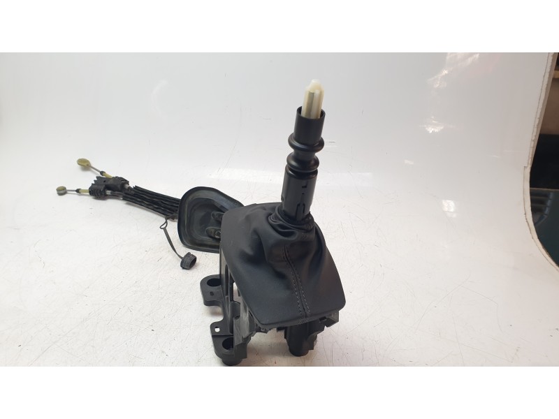 Recambio de palanca cambio para peugeot 208 ii (ub_, up_, uw_, uj_) 1.2 puretech 100 referencia OEM IAM 9845930080  