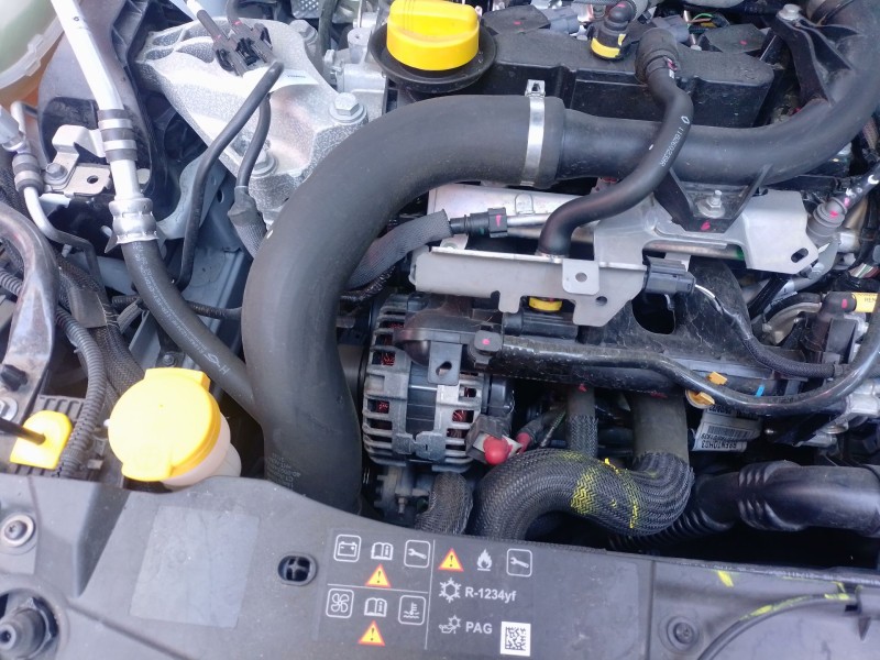 Recambio de alternador para renault clio v (b7_) tce 90 (b7mt) referencia OEM IAM   