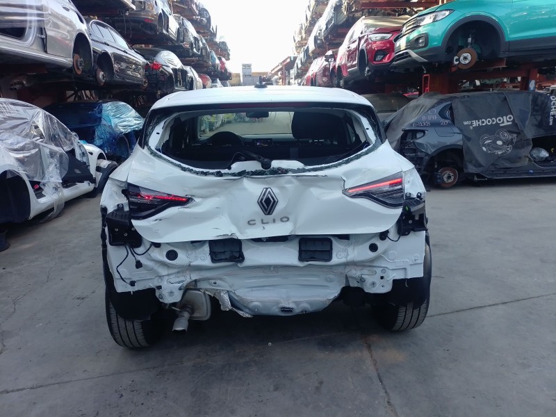 renault clio v (b7_) del año 2024