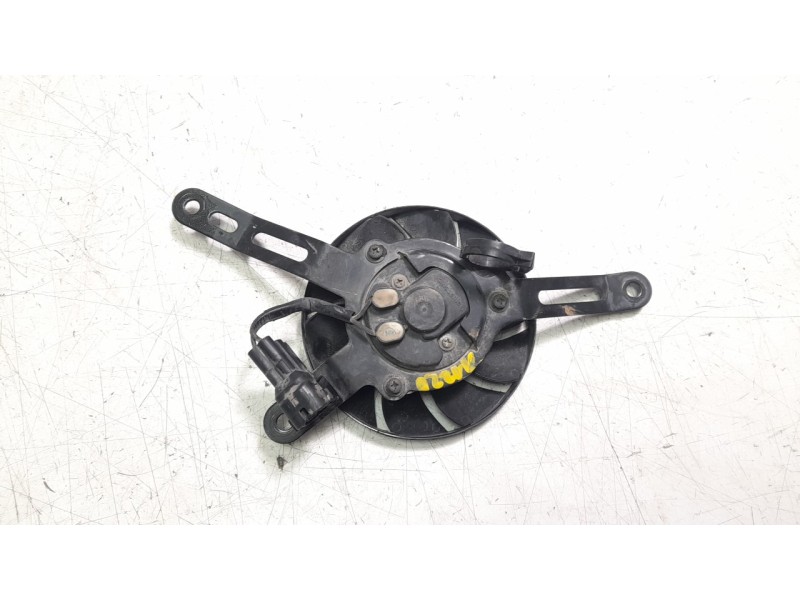 Recambio de electroventilador para honda x-adv x-adv referencia OEM IAM 19020KVZ631  