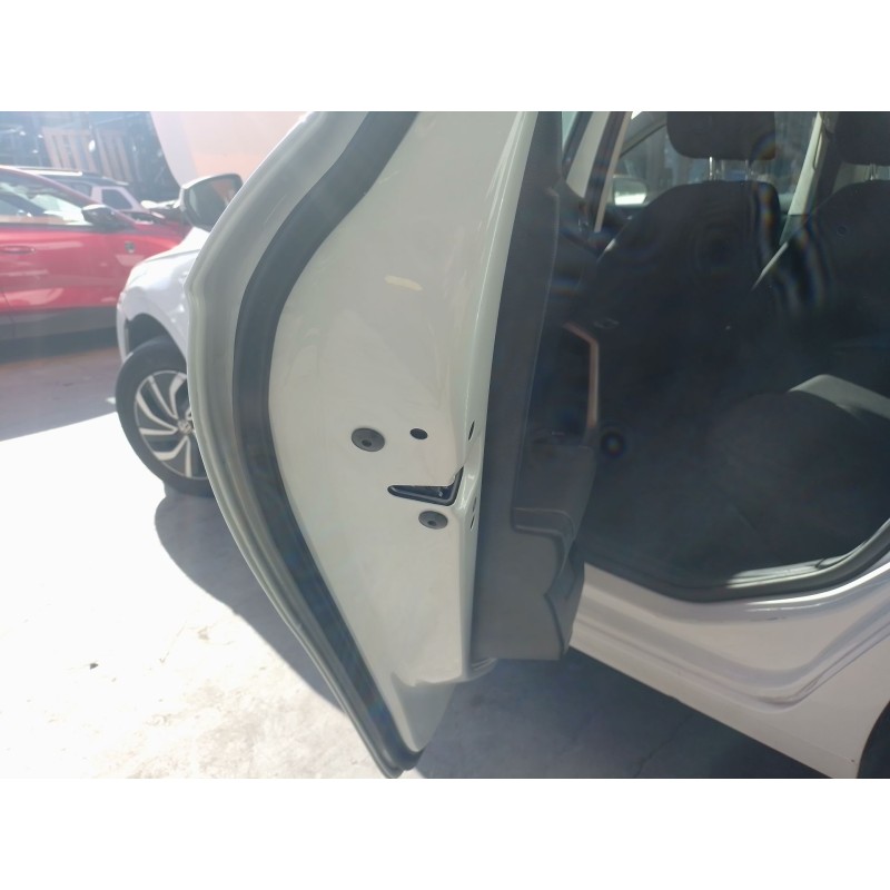 Recambio de cerradura puerta trasera izquierda para volkswagen polo vi (aw1, bz1, ae1) 1.0 tsi referencia OEM IAM   