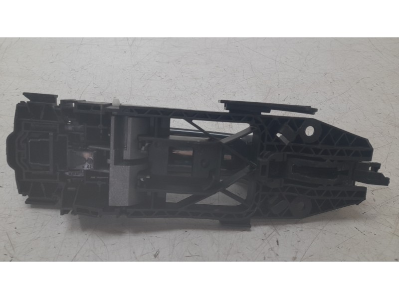 Recambio de maneta exterior trasera derecha para audi q2 (gab, gag) 30 tdi referencia OEM IAM 8V0837206A  