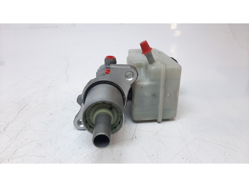 Recambio de bomba freno para mercedes-benz clase b (w245) 2.0 cat referencia OEM IAM A1694300202  