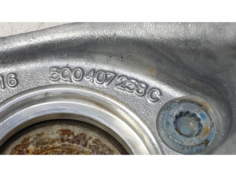 Recambio de mangueta delantera derecha para volkswagen tiguan (ad1, ax1) 1.4 tsi referencia OEM IAM 5Q0407258C  