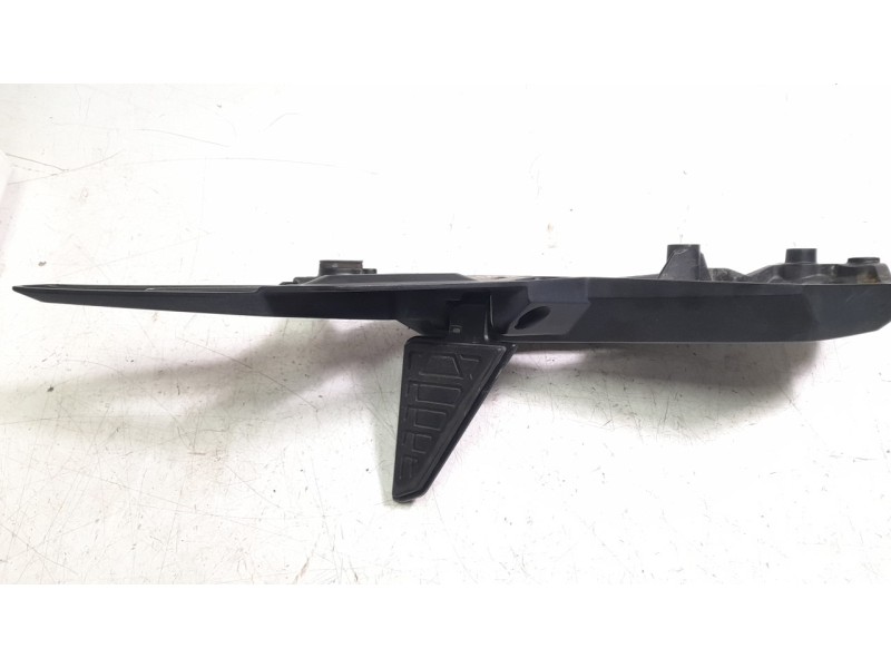 Recambio de estribo lateral para honda x-adv x-adv referencia OEM IAM 50650MKHD00ZC  