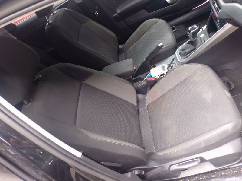 Recambio de juego asientos completo para volkswagen taigo (cs1) 1.0 tsi referencia OEM IAM   