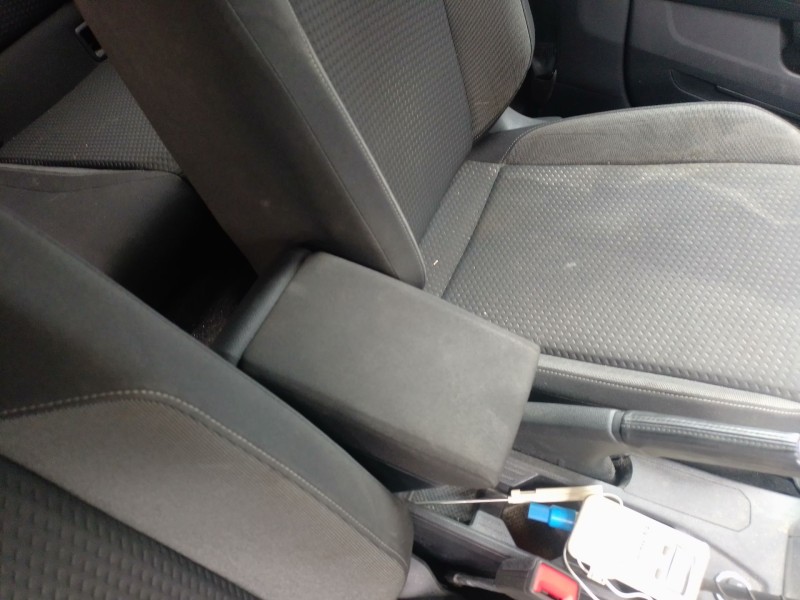 Recambio de apoyabrazos central para volkswagen taigo (cs1) 1.0 tsi referencia OEM IAM   