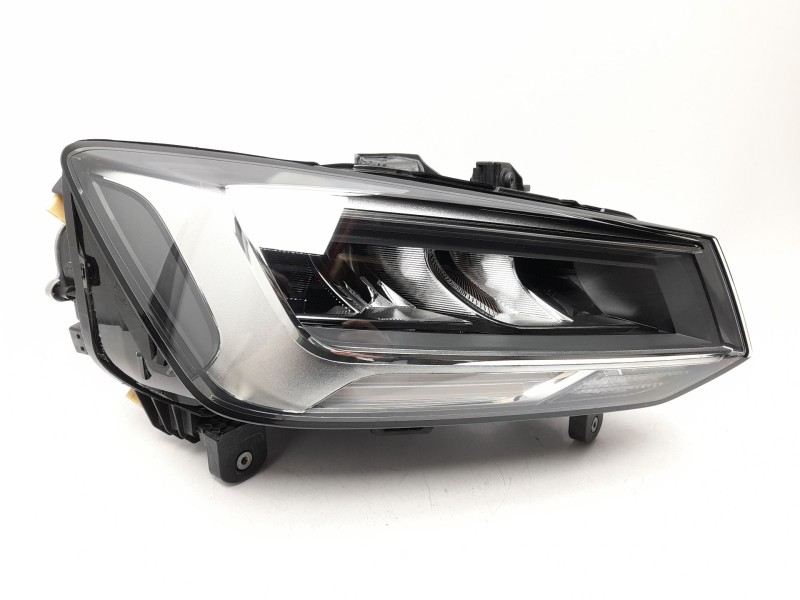 Recambio de faro derecho para audi q2 (gab, gag) 30 tdi referencia OEM IAM 81A941012C  