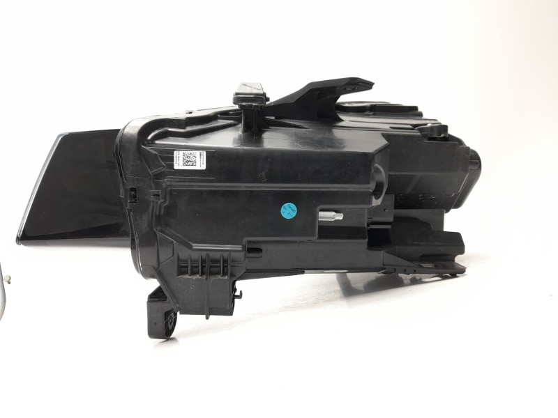 Recambio de faro derecho para audi q2 (gab, gag) 30 tdi referencia OEM IAM 81A941012C  