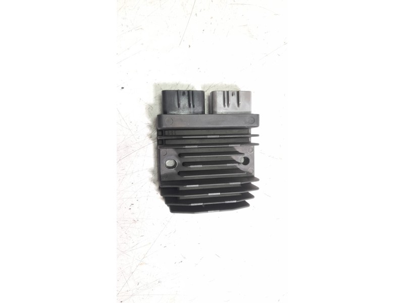 Recambio de regulador de corriente para honda cbr (601cc - ) cbr 650 r (rh01) referencia OEM IAM FH027AA 31600MKND51 