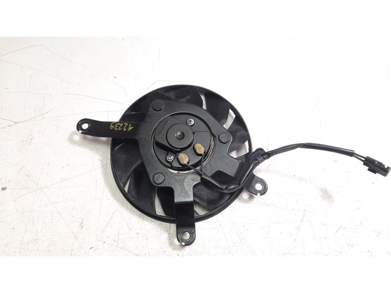Recambio de electroventilador para honda cbr (601cc - ) cbr 650 r (rh01) referencia OEM IAM 19030MKND51  