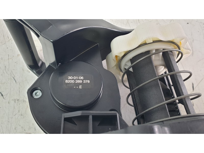 Recambio de soporte rueda repuesto para renault clio iii (br0/1, cr0/1) 1.5 dci (br17, cr17) referencia OEM IAM 8200367262B  