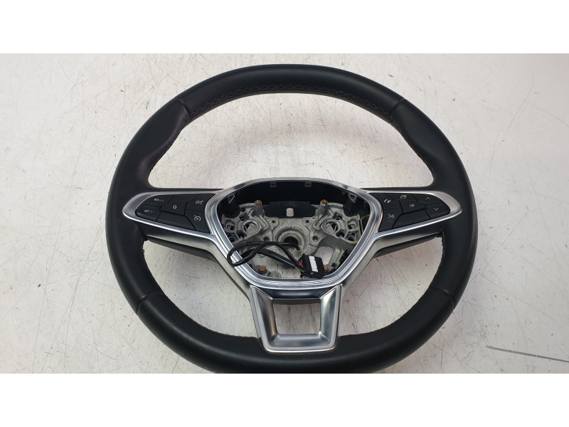 Recambio de volante para renault clio v (b7_) 1.0 lpg (b7mt) referencia OEM IAM 484004585R  