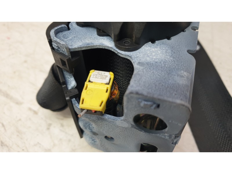 Recambio de cinturon seguridad trasero derecho para renault clio v (b7_) 1.0 lpg (b7mt) referencia OEM IAM 639697900  