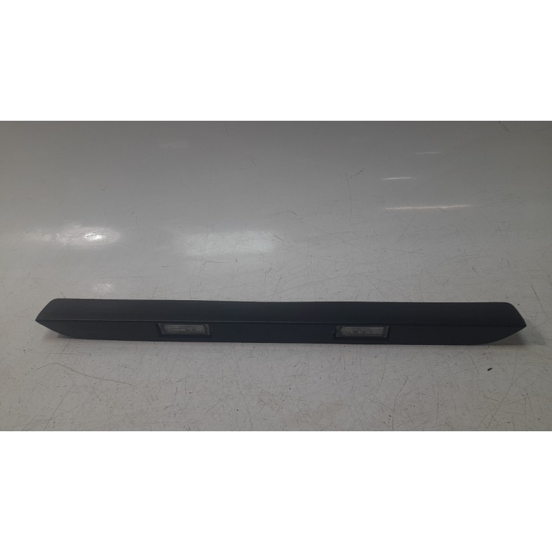 Recambio de moldura para citroën jumper furgon 3.5 l3 h2 bluehdi 14 s&s 6v referencia OEM IAM 1307272070  