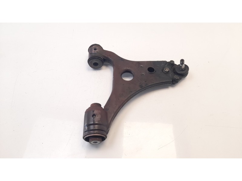 Recambio de brazo suspension inferior delantero izquierdo para mercedes-benz clase b (w245) 2.0 cat referencia OEM IAM A16933009