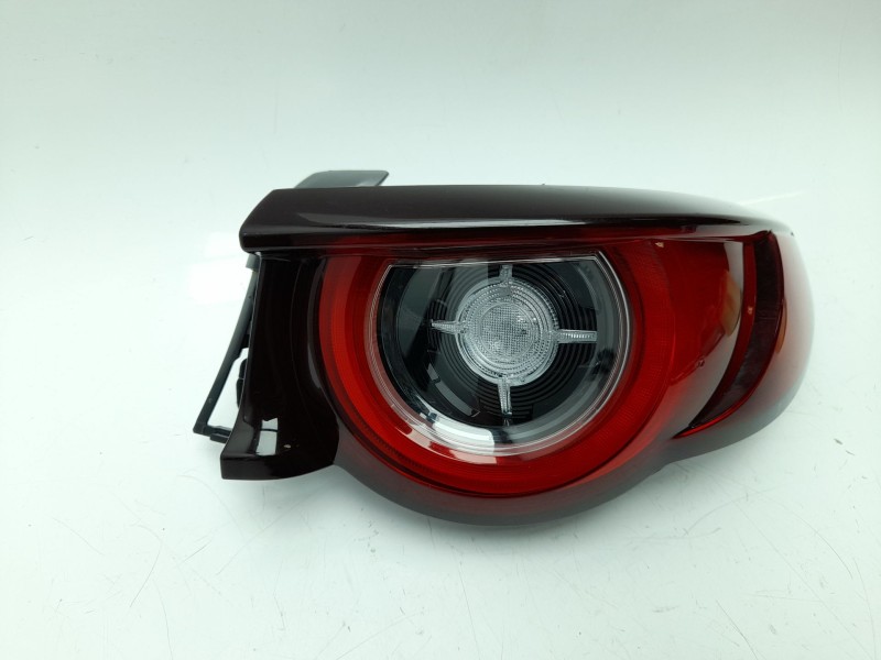 Recambio de piloto trasero derecho para mazda 3 hatchback (bp) 2.0 skyactiv-g m hybrid referencia OEM IAM BGEC51150  
