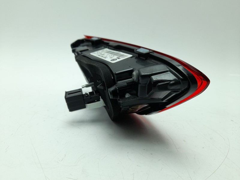 Recambio de piloto trasero derecho interior para volkswagen polo vi (aw1, bz1, ae1) 1.0 tsi referencia OEM IAM 2G0945094D  