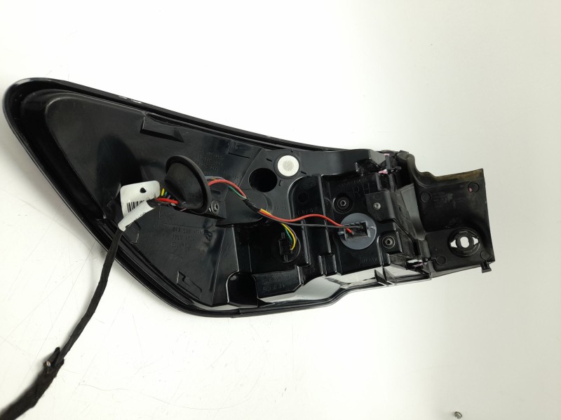 Recambio de piloto trasero derecho para ford kuga iii (dfk) 2.5 fhev referencia OEM IAM LV4B13404BF  103F10800770