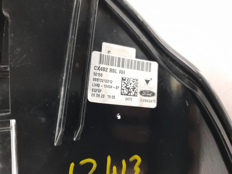 Recambio de piloto trasero derecho para ford kuga iii (dfk) 2.5 fhev referencia OEM IAM LV4B13404BF  103F10800770