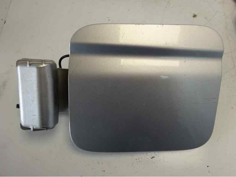 Recambio de tapa exterior combustible para kia cerato 1.6 cat referencia OEM IAM 692002F080  