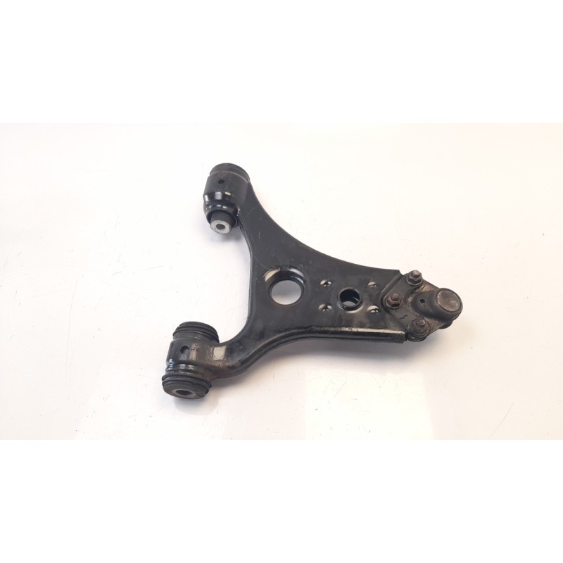 Recambio de brazo suspension inferior delantero izquierdo para mercedes-benz clase b (w245) 2.0 cat referencia OEM IAM A16933009
