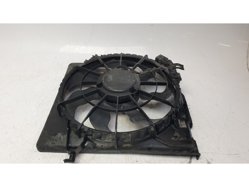 Recambio de electroventilador para hyundai i30 (fd) 1.6 crdi referencia OEM IAM GF17M21  